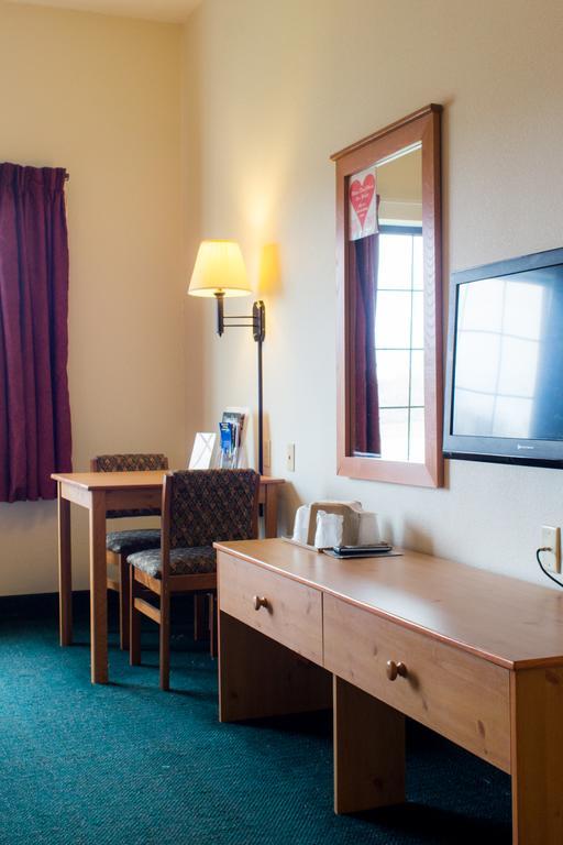 White Oak Inn And Suites Deer River Exterior foto